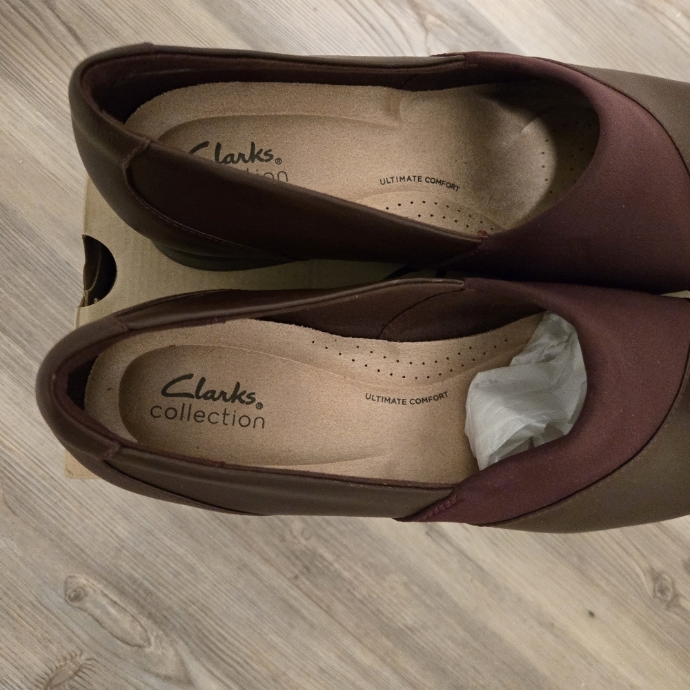NWT Clarks Women's Cora Charm Loafers Slip-On Shoes Burgandy Size 12 - Picture 4 of 6